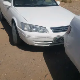 Toyota Camry 1997