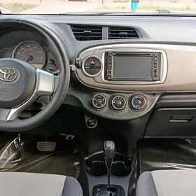 Toyota Yaris 2013