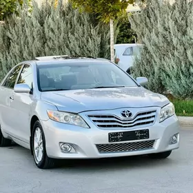 Toyota Camry 2010