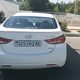 Hyundai Elantra 2011