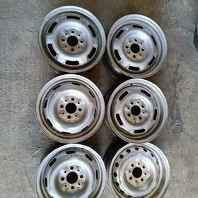 13 Lada prastoy