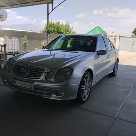 Mercedes-Benz E350 2005