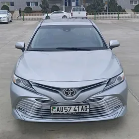 Toyota Camry 2020
