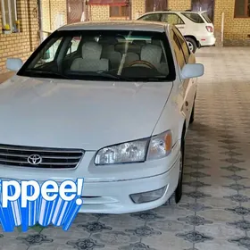 Toyota Camry 2000