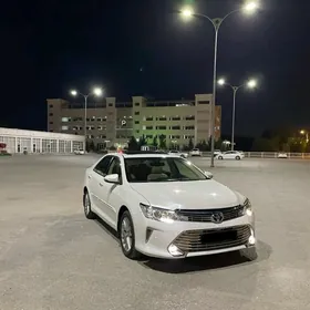 Toyota Camry 2016