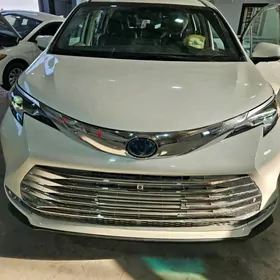 Toyota Sienna 2021