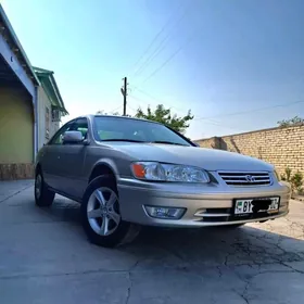 Toyota Camry 2000
