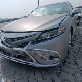 Toyota Camry 2020