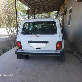 Lada Niva 2011