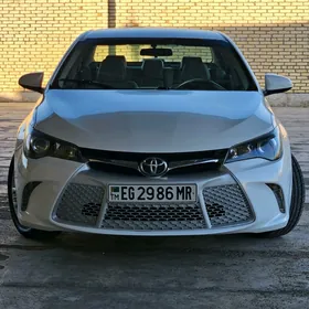 Toyota Camry 2017