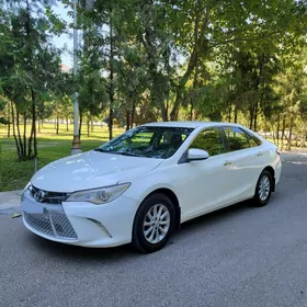 Toyota Camry 2016