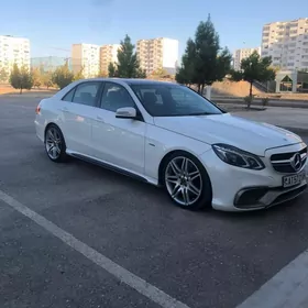 Mercedes-Benz E350 2011