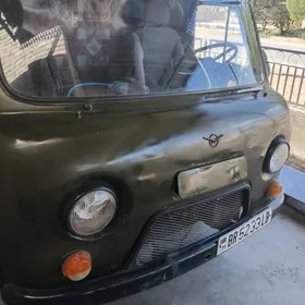UAZ 452 1989