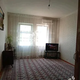 Мир 5 3 комн.квадратная прихож