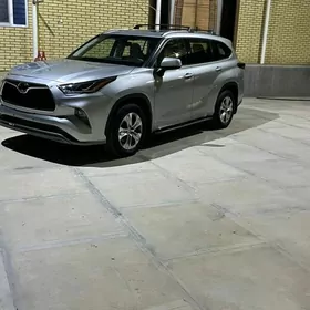 Toyota Highlander 2020