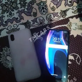 honor 8s
