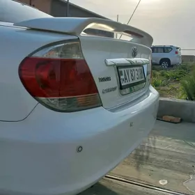 Toyota Camry 2004