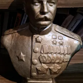 БЮСТ СТАЛИНА И.В.
