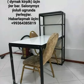 Arenda ýer salonda