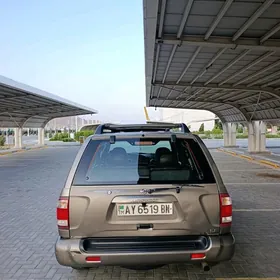 Nissan Pathfinder 2003