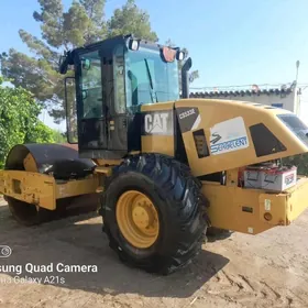 Caterpillar Dozer 2013