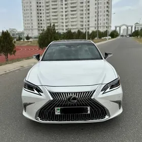 Lexus ES 350 2019