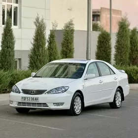Toyota Camry 2004