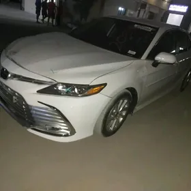 Toyota Camry 2022