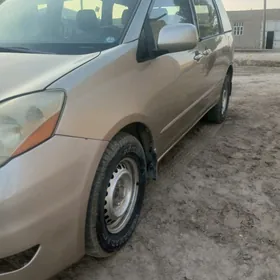 Toyota Sienna 2009