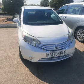 Nissan Versa Note 2013