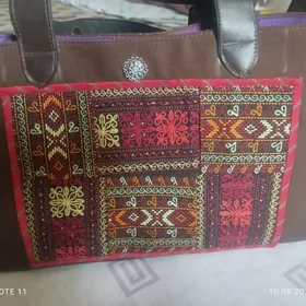 Сумка с вышивкой