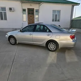 Toyota Camry 2004