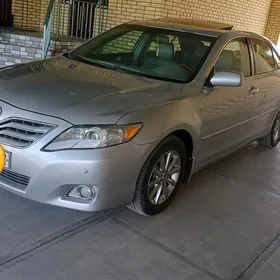 Toyota Camry 2011