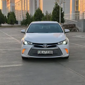 Toyota Camry 2017