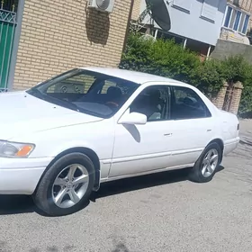 Toyota Camry 1998