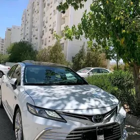 Toyota Camry 2022