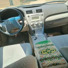 Toyota Camry 2011
