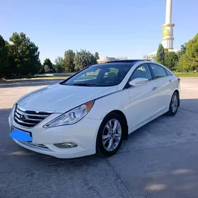 Hyundai Sonata 2011