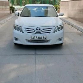 Toyota Camry 2011