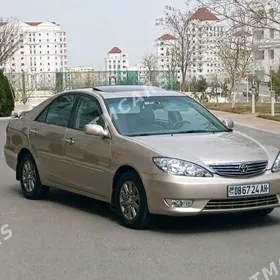 Toyota Camry 2004