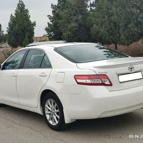 Toyota Camry 2011