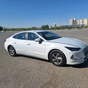 Hyundai Sonata 2021
