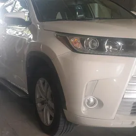 Toyota Highlander 2016