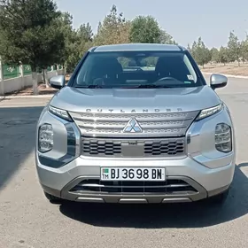 Mitsubishi Outlander 2022