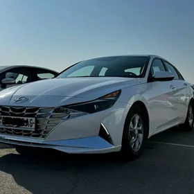 Hyundai Elantra 2021