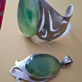 серебряное украшение