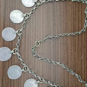 украшение из монет