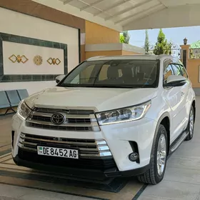 Toyota Highlander 2017