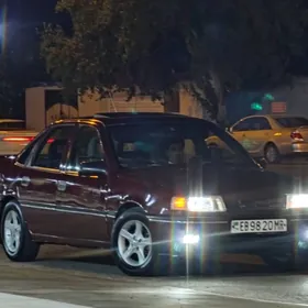 Opel Vectra 1990