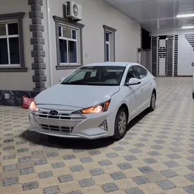 Hyundai Elantra 2020